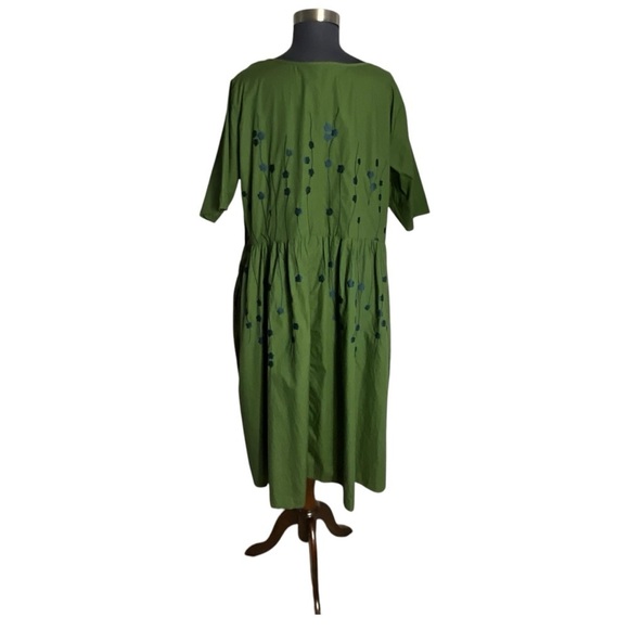 Eshakli Square Neck Green Embroidered Floral Custom Dress - Picture 10 of 16